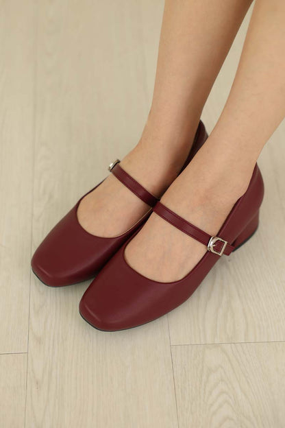 Roxxy Cloud Maryjane Heels in Plum