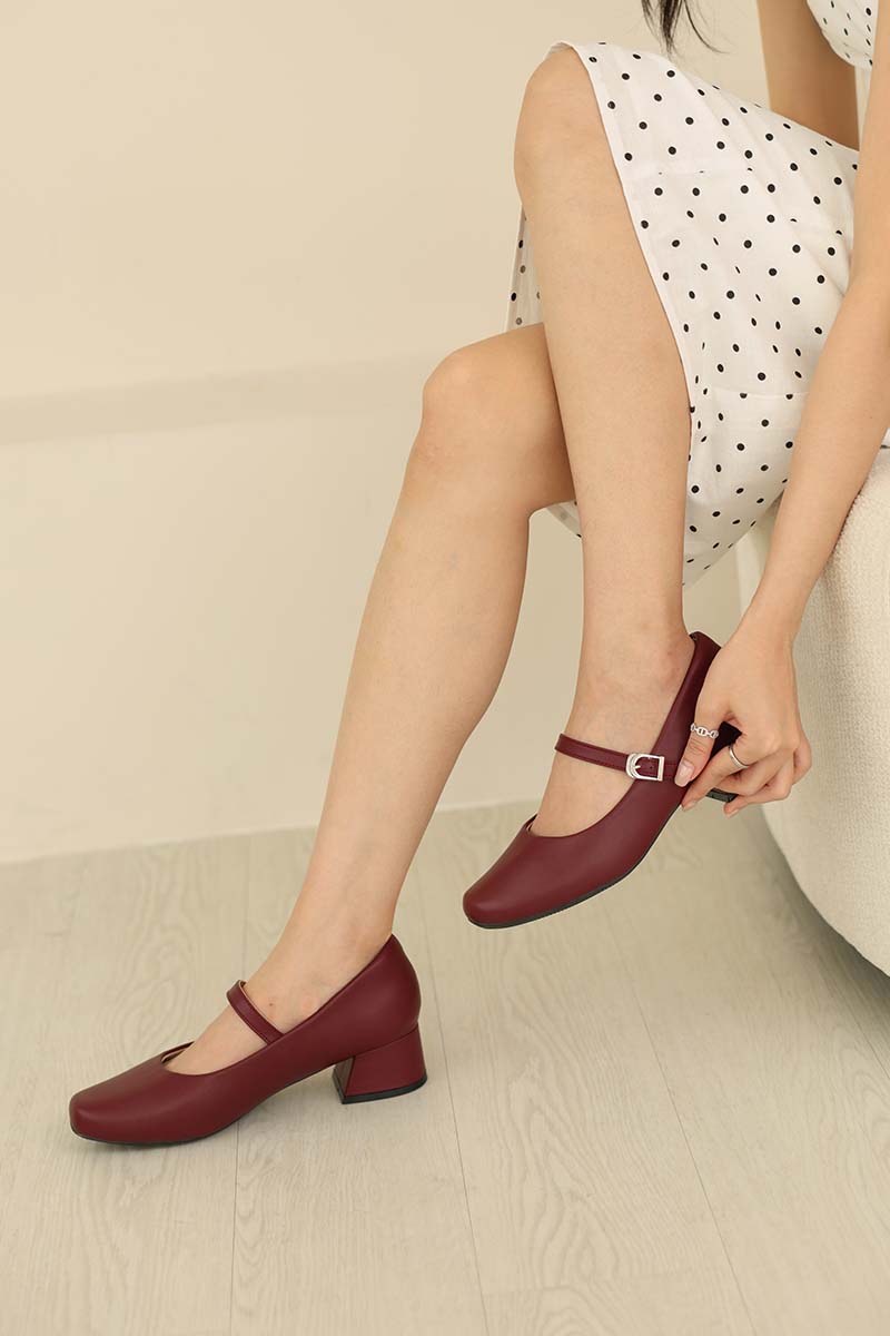 Roxxy Cloud Maryjane Heels in Plum