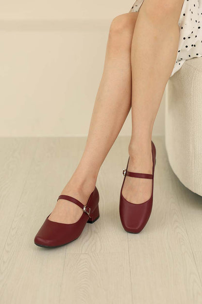 Roxxy Cloud Maryjane Heels in Plum