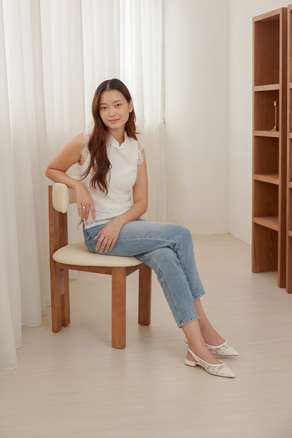 [PRE-ORDER] Ruellia Embroidered Slingback Flats in White