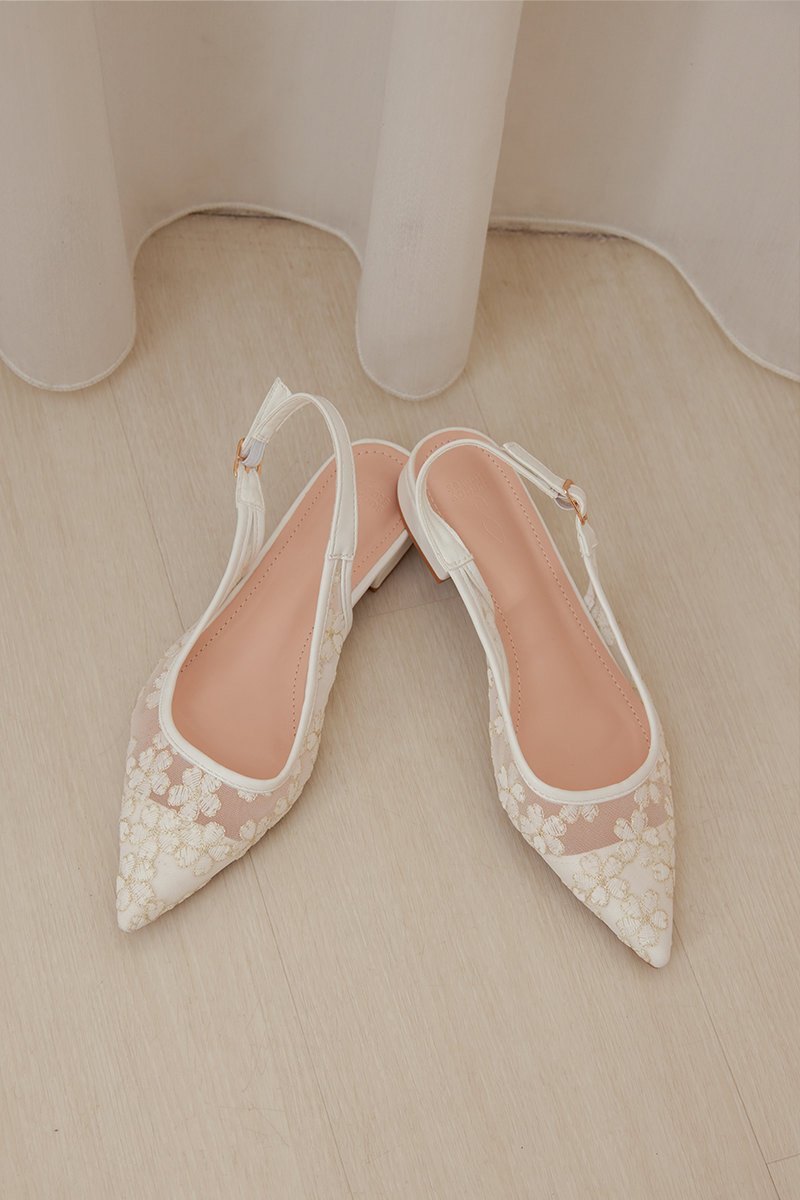 [PRE-ORDER] Ruellia Embroidered Slingback Flats in White