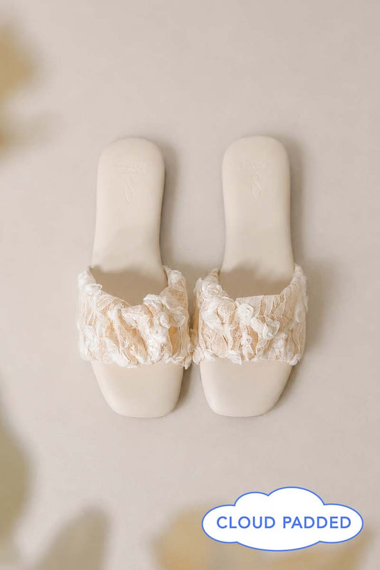 Willow Cloud Sliders in Cream Floral Mesh