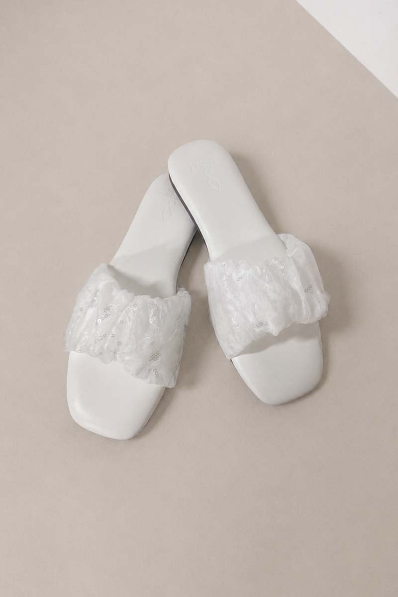 [PRE-ORDER] Willow Cloud Sliders in White Sequin Mesh