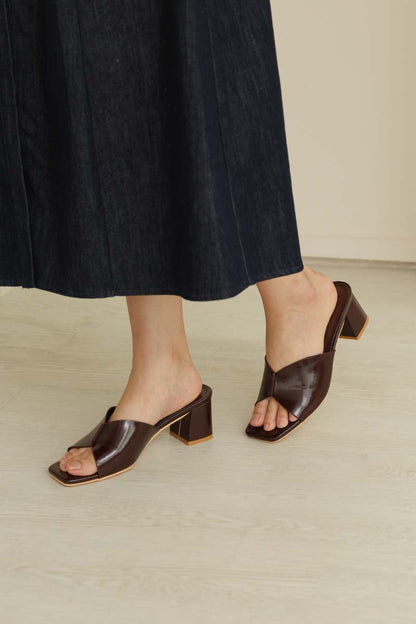 Wren Block Heels in Mahogany