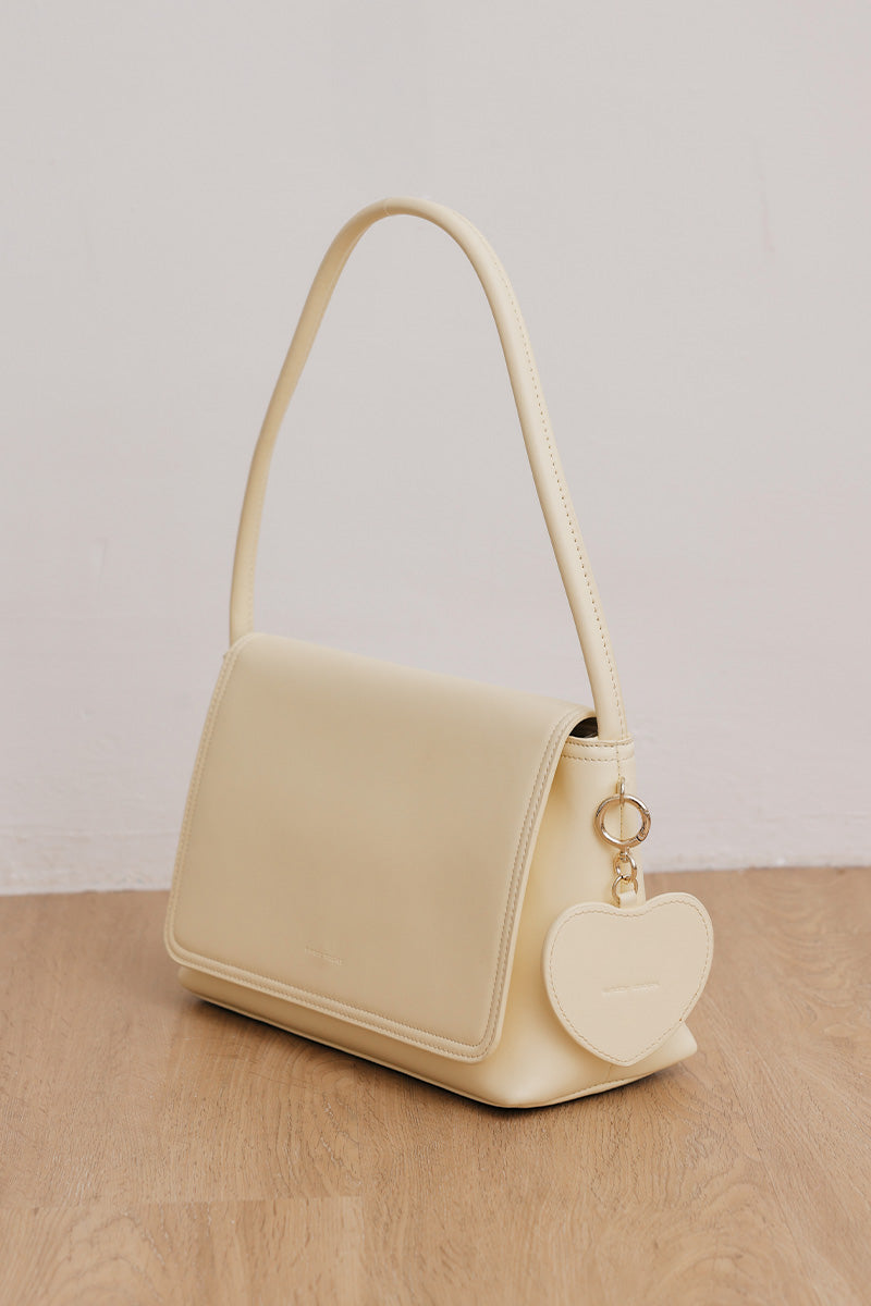 Sydney Shoulder Bag in Butter Yellow