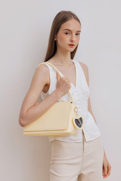 Sydney Shoulder Bag in Butter Yellow